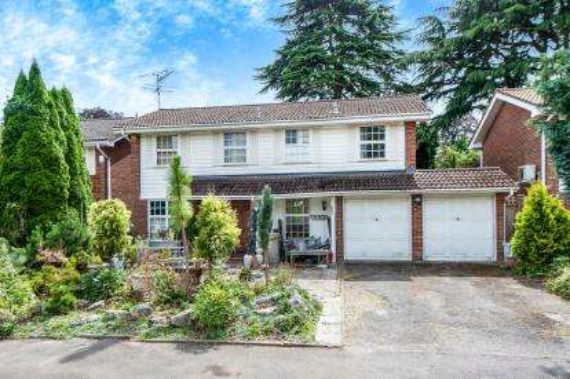 4 bedroom Detached f...